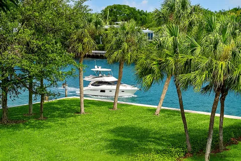 $1,199,000 | 100 Southeast 5th Avenue, Unit 302, Boca Raton, FL 33432