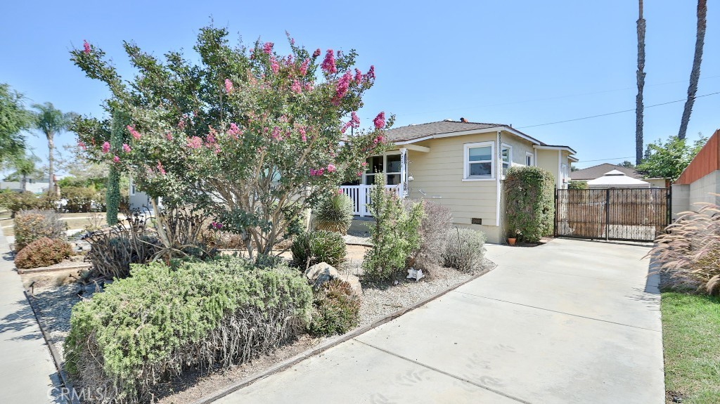 4726 Walnut Avenue Long Beach, CA 90807 - Photo 2 of 50