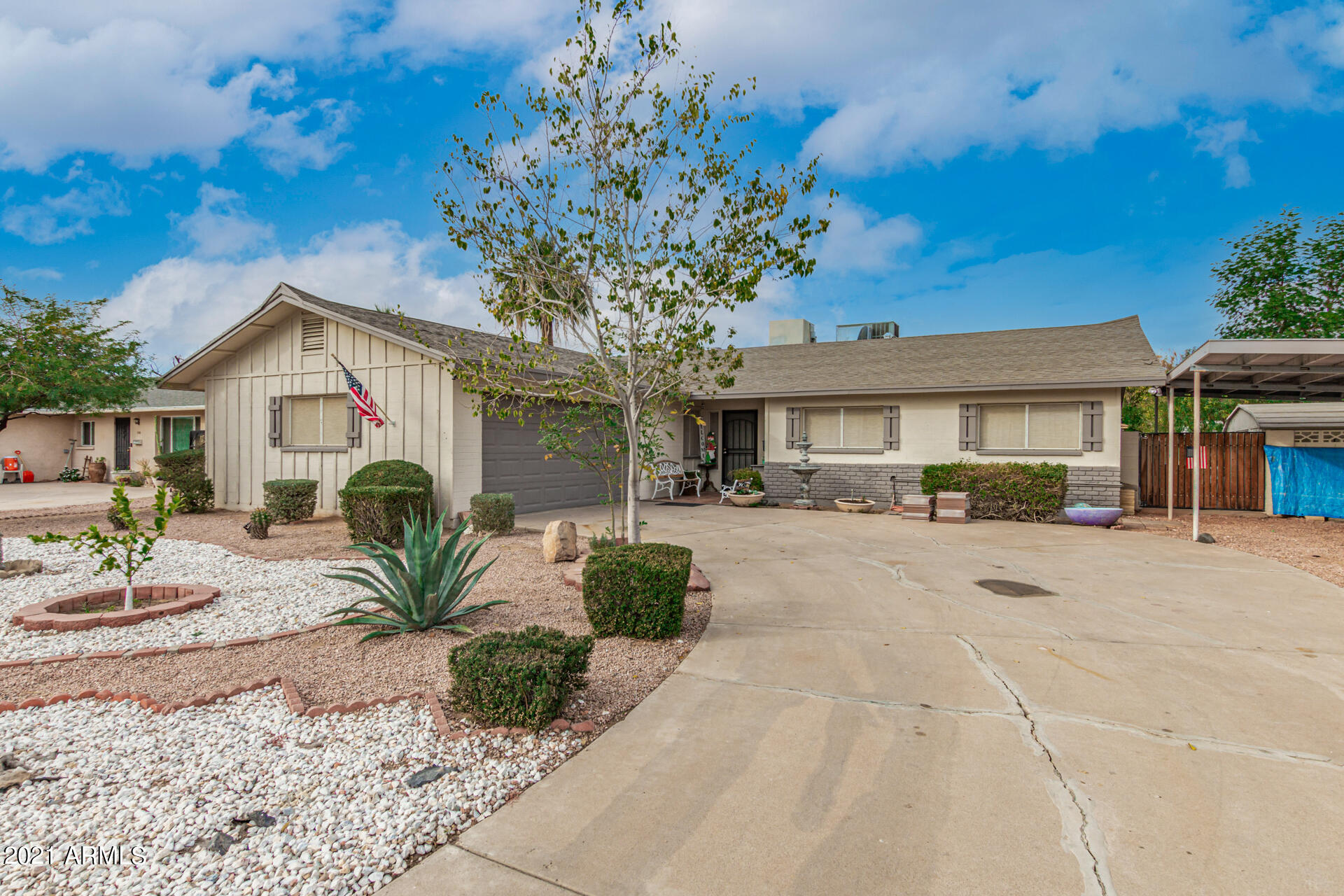 3110 West Hearn Road Phoenix, AZ 85053 - Photo 3 of 30 3 - Hearn