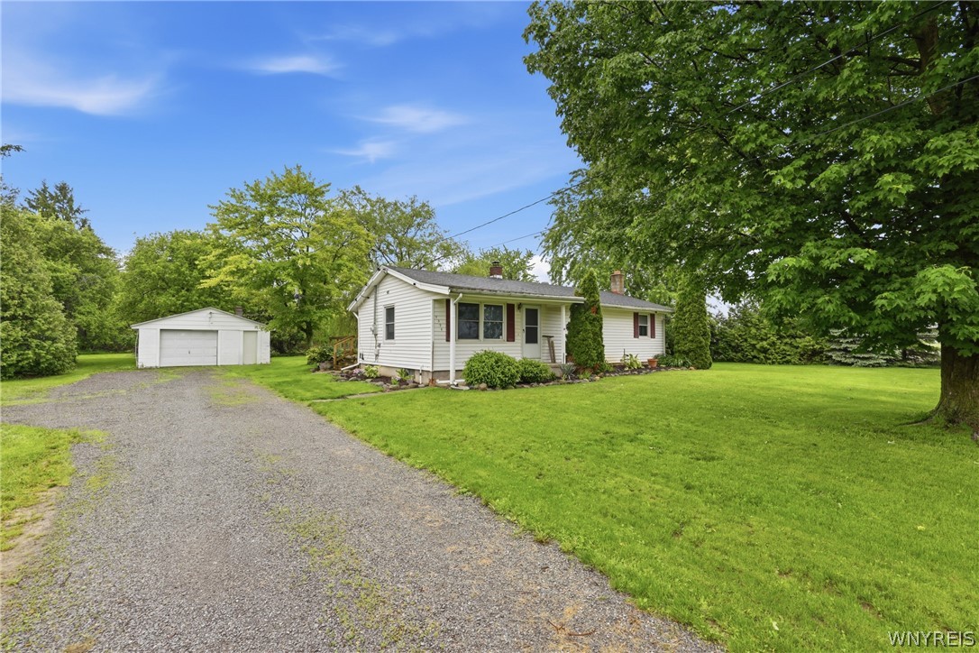 5594 Walkers Corner Road Byron, NY 14058 - Photo 3 of 28