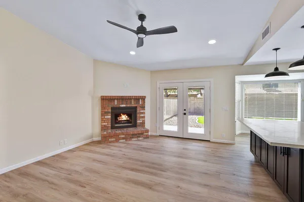 $2,495 | 7331 West Windrose Drive, Peoria, AZ 85381