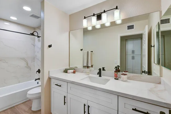 $2,495 | 7331 West Windrose Drive, Peoria, AZ 85381