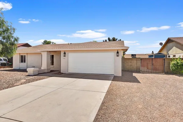$2,495 | 7331 West Windrose Drive, Peoria, AZ 85381