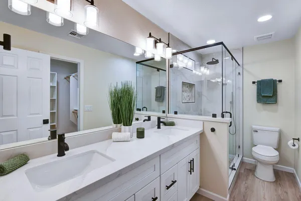 $2,495 | 7331 West Windrose Drive, Peoria, AZ 85381