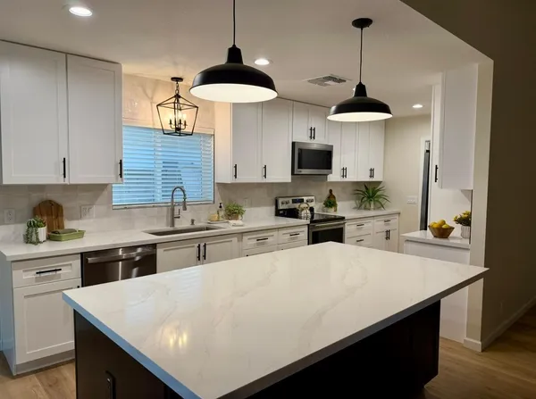 $2,495 | 7331 West Windrose Drive, Peoria, AZ 85381