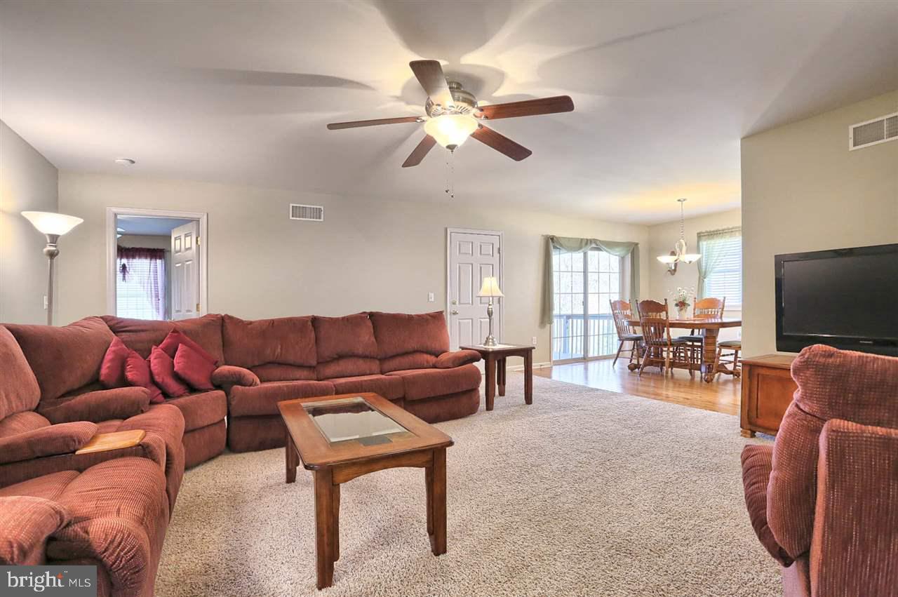 37 Ridge Avenue Carlisle, PA 17013 - Photo 2 of 8 Gallery Image 2