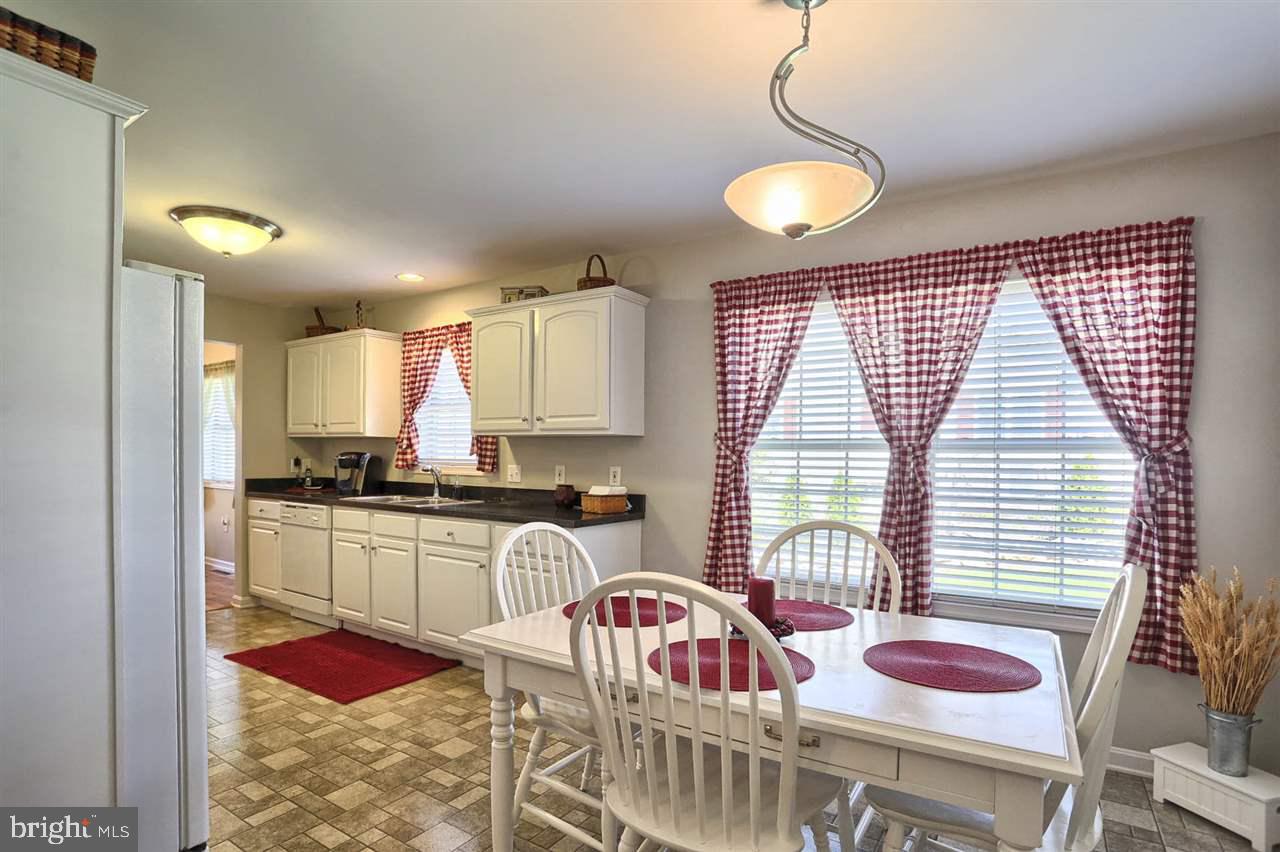 37 Ridge Avenue Carlisle, PA 17013 - Photo 4 of 8 Gallery Image 4
