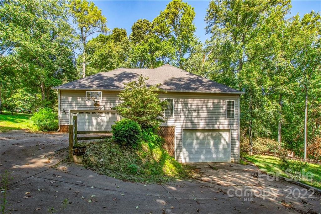 1722 Hickory Ridge Road Rock Hill, SC 29732 - Photo 2 of 14 Gallery Image 2