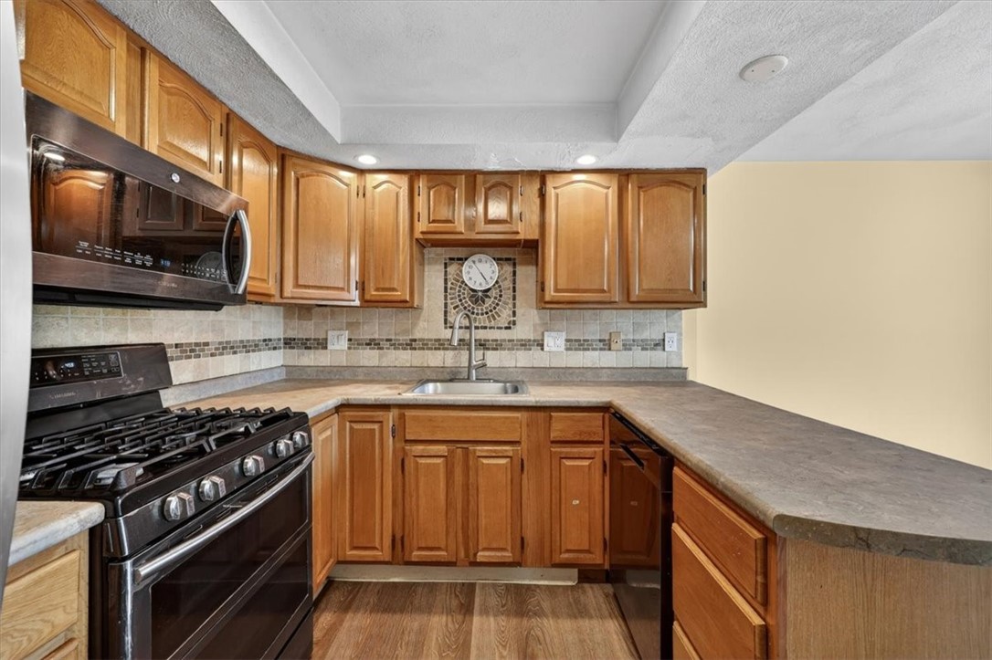 2970 Mendon Road, Unit 51 Cumberland, RI 02864 - Photo 21 of 46