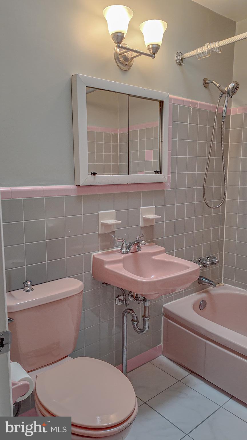 11718 Denman Road Philadelphia, PA 19154 - Photo 15 of 24