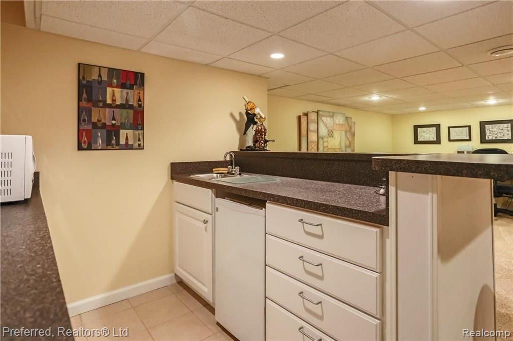 36133 Johnstown Road Farmington Hills, MI 48335 - Photo 37 of 49