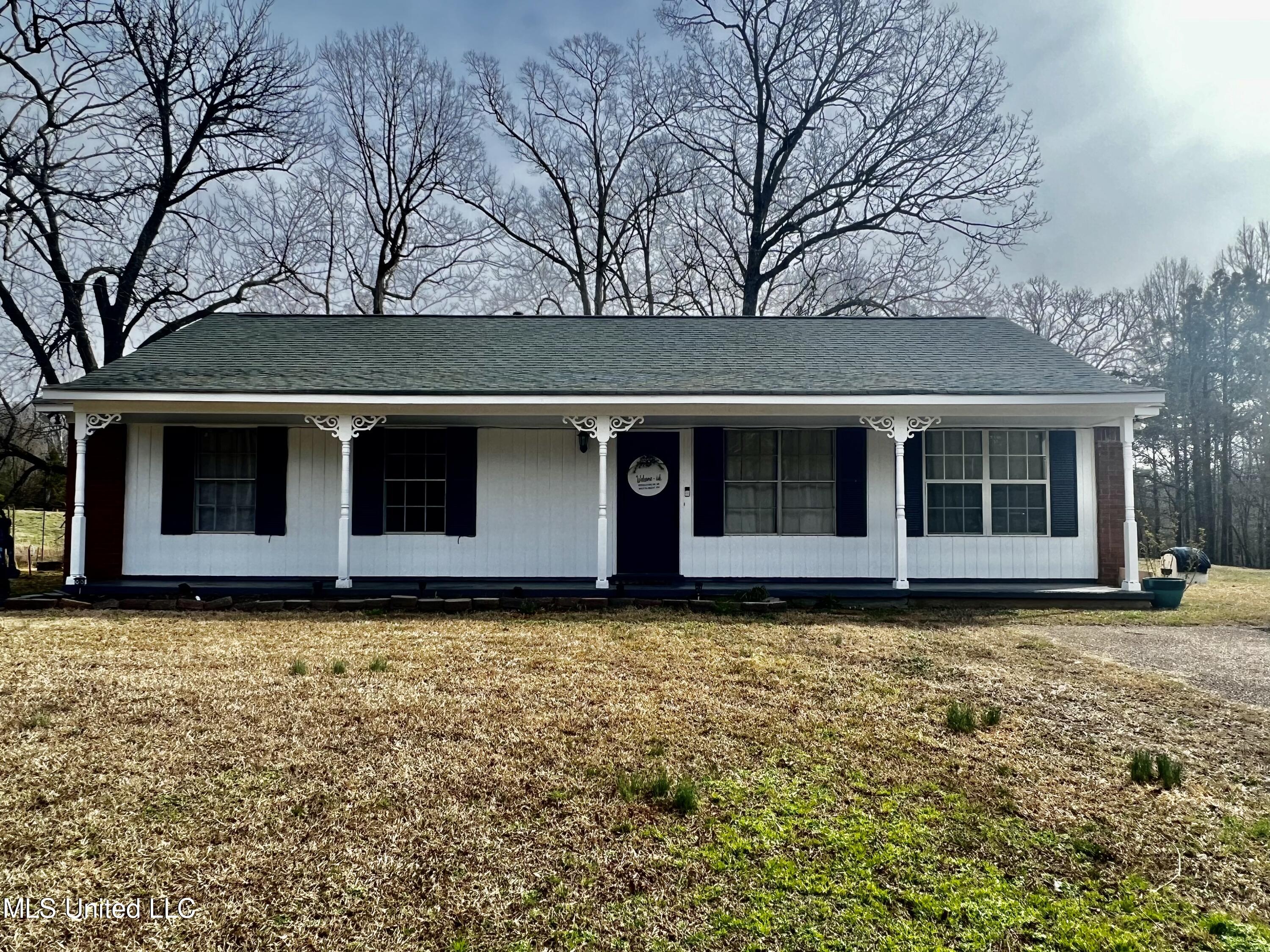 4258 McIngvale Road Hernando, MS 38632 - Photo 1 of 19 7655ED4D-9233-47F1-B62B-3D98FE6F3C5D