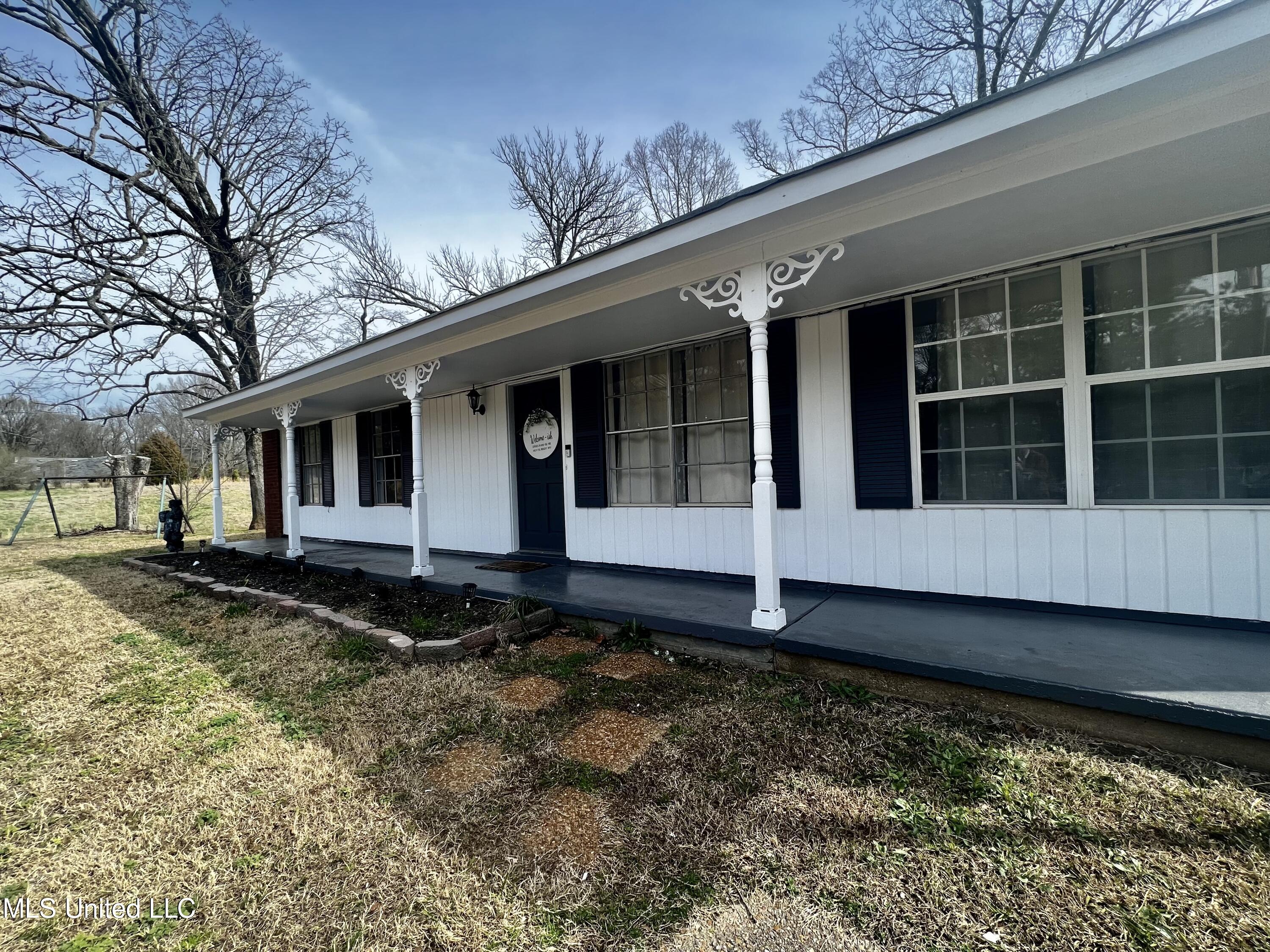 4258 McIngvale Road Hernando, MS 38632 - Photo 3 of 19 2286422B-6ECA-4978-8505-5ECB59337618