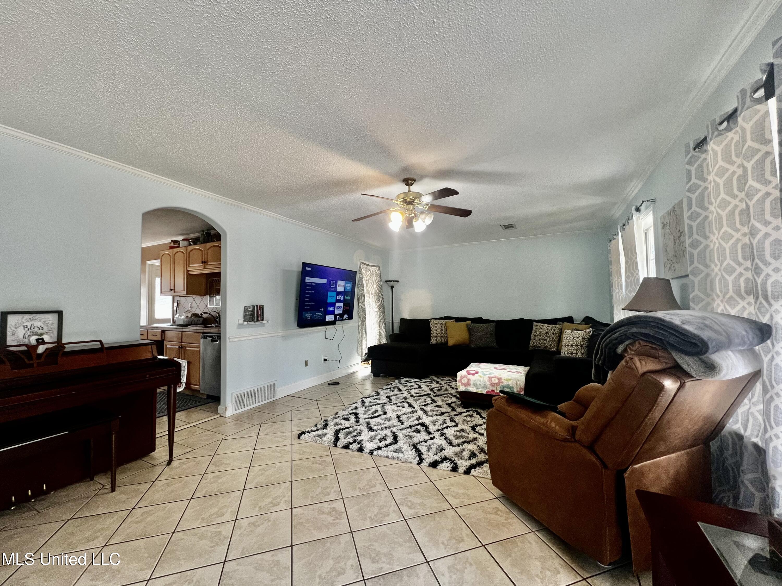 4258 McIngvale Road Hernando, MS 38632 - Photo 5 of 19 C760D354-D616-4CF4-AA27-C4CD77944991