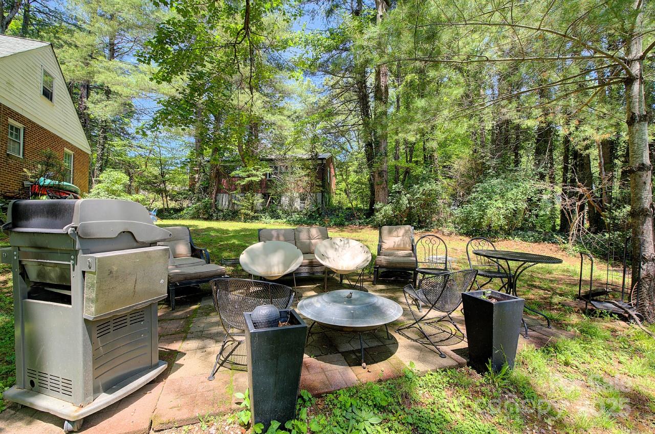 132 Beverly Road Asheville, NC 28805 - Photo 6 of 15 Gallery Image 6