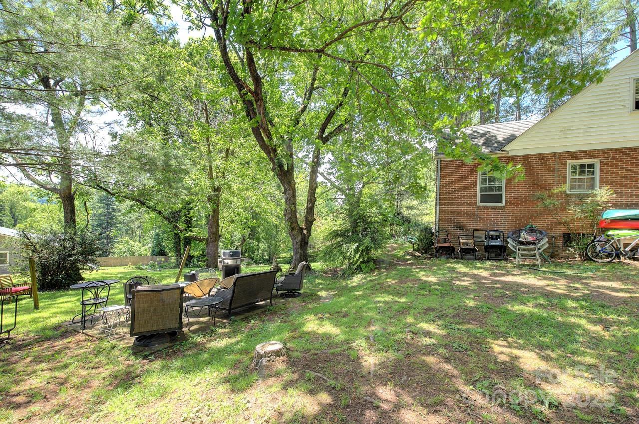 132 Beverly Road Asheville, NC 28805 - Photo 7 of 15 Gallery Image 7