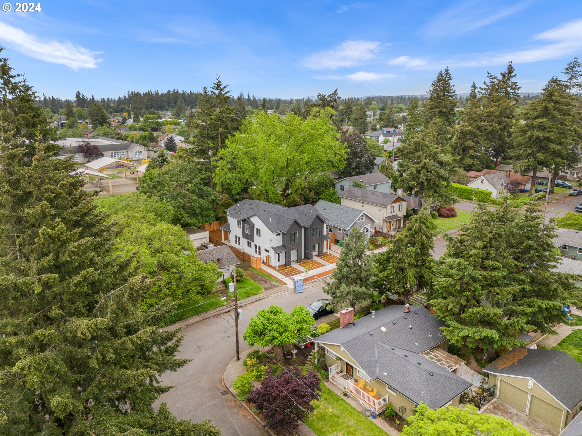 7740 Southeast Long Street, Unit A Portland, OR 97206 - Photo 21 of 23 an aerial view of multiple house