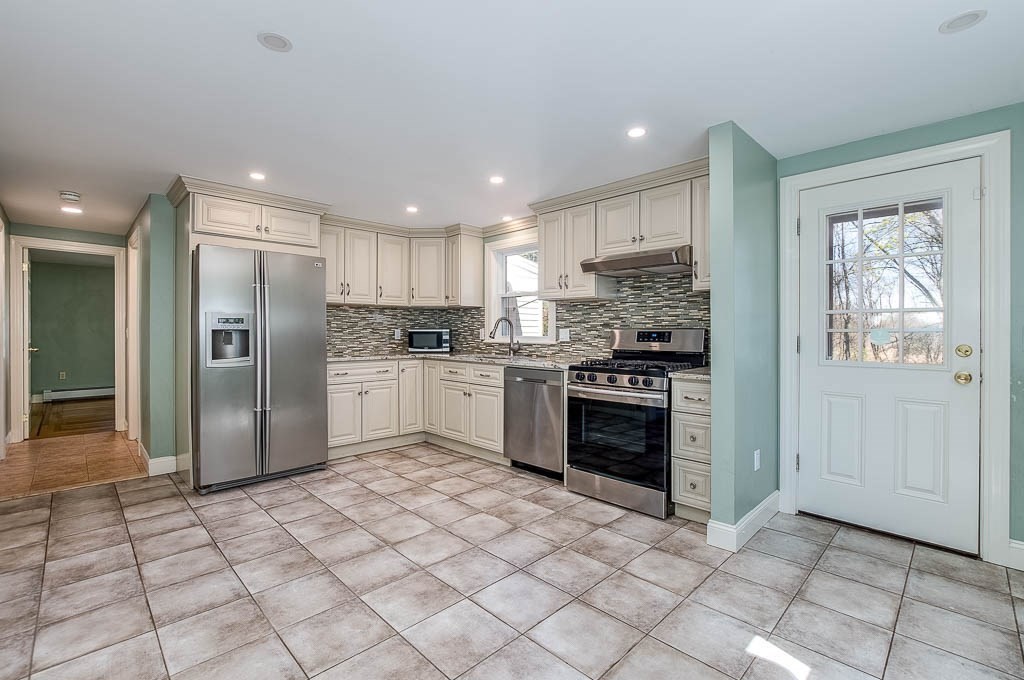 42 Berkeley Road Dedham, MA 02026 - Photo 29 of 42 Gallery Image 29