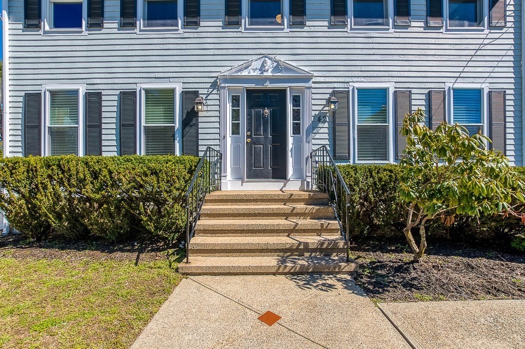 42 Berkeley Road Dedham, MA 02026 - Photo 3 of 42 Gallery Image 3