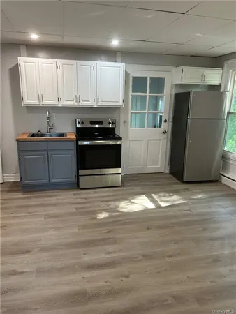 $1,400 | 165 South Cross Road, Unit 4, Staatsburg, NY 12580