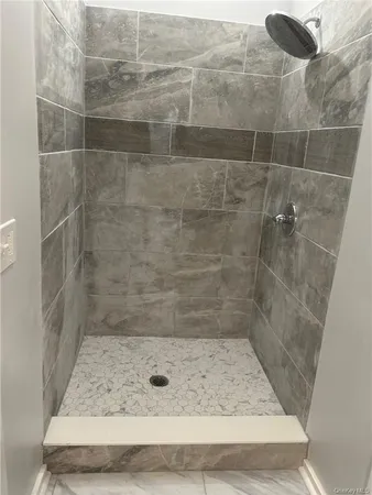 $1,400 | 165 South Cross Road, Unit 4, Staatsburg, NY 12580