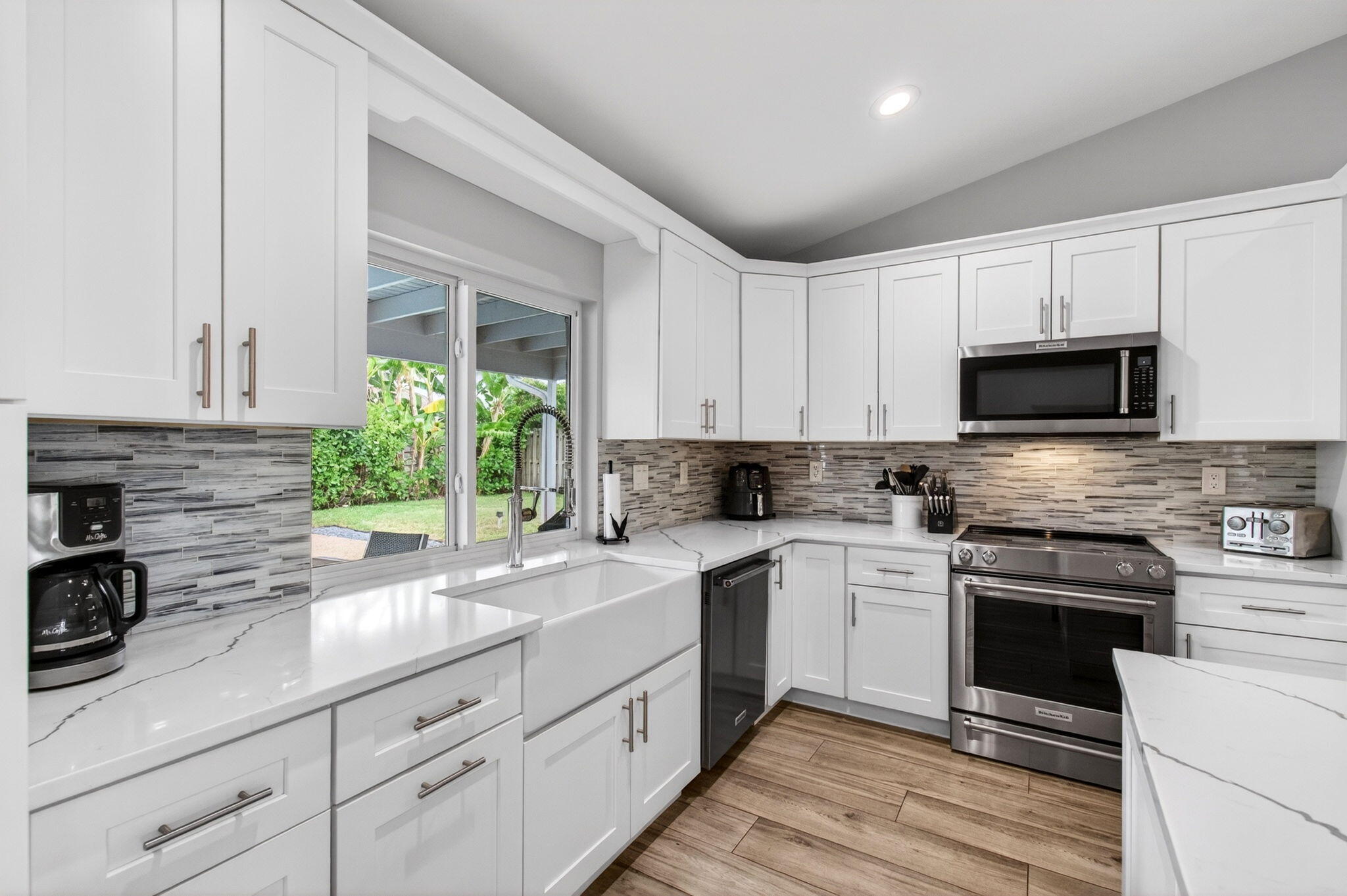 17773 Maplewood Drive Boca Raton, FL 33487 - Photo 19 of 50 Pass Through Window
