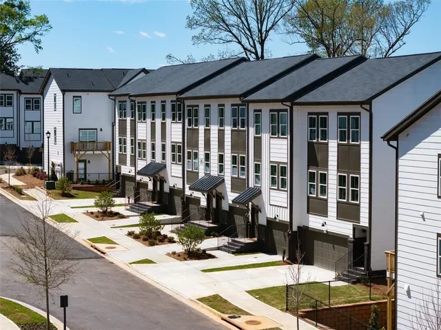 a black and white photo of a street