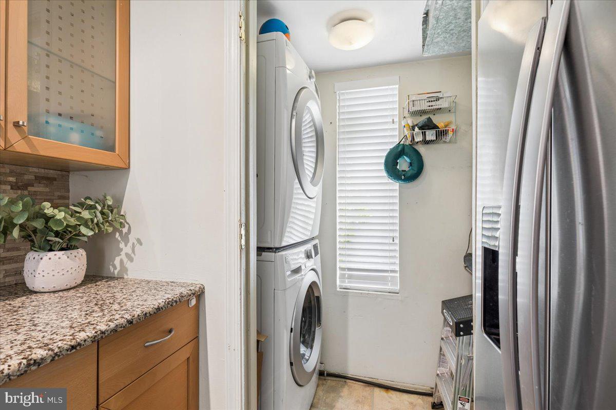 1745 Ridgely Road Edgewater, MD 21037 - Photo 12 of 26 Laundry
