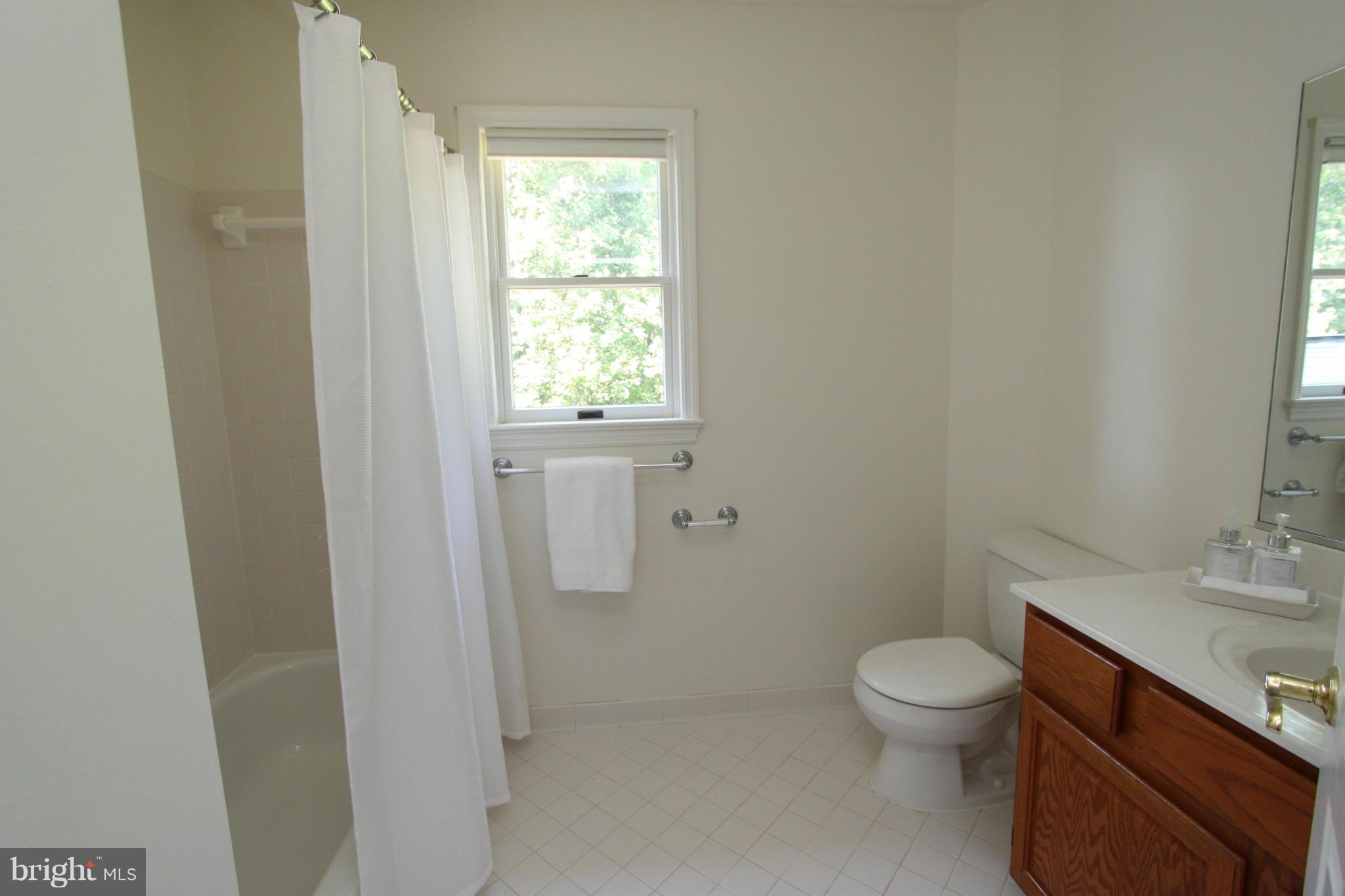1657 Beulah Road Vienna, VA 22182 - Photo 23 of 30 Bath