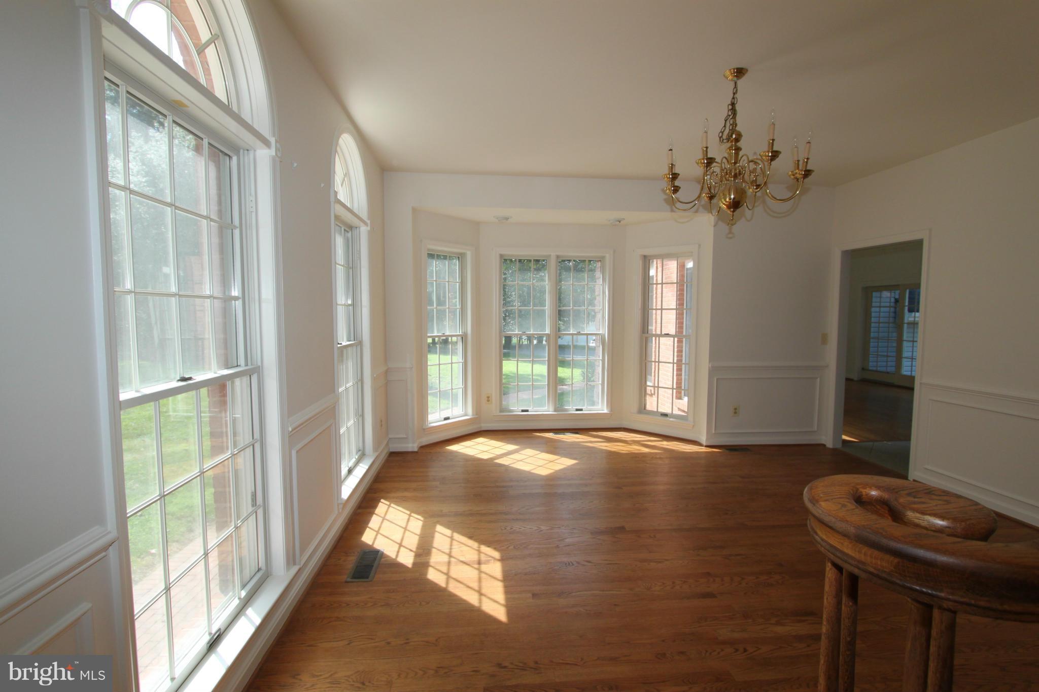 1657 Beulah Road Vienna, VA 22182 - Photo 5 of 30 Dining Room