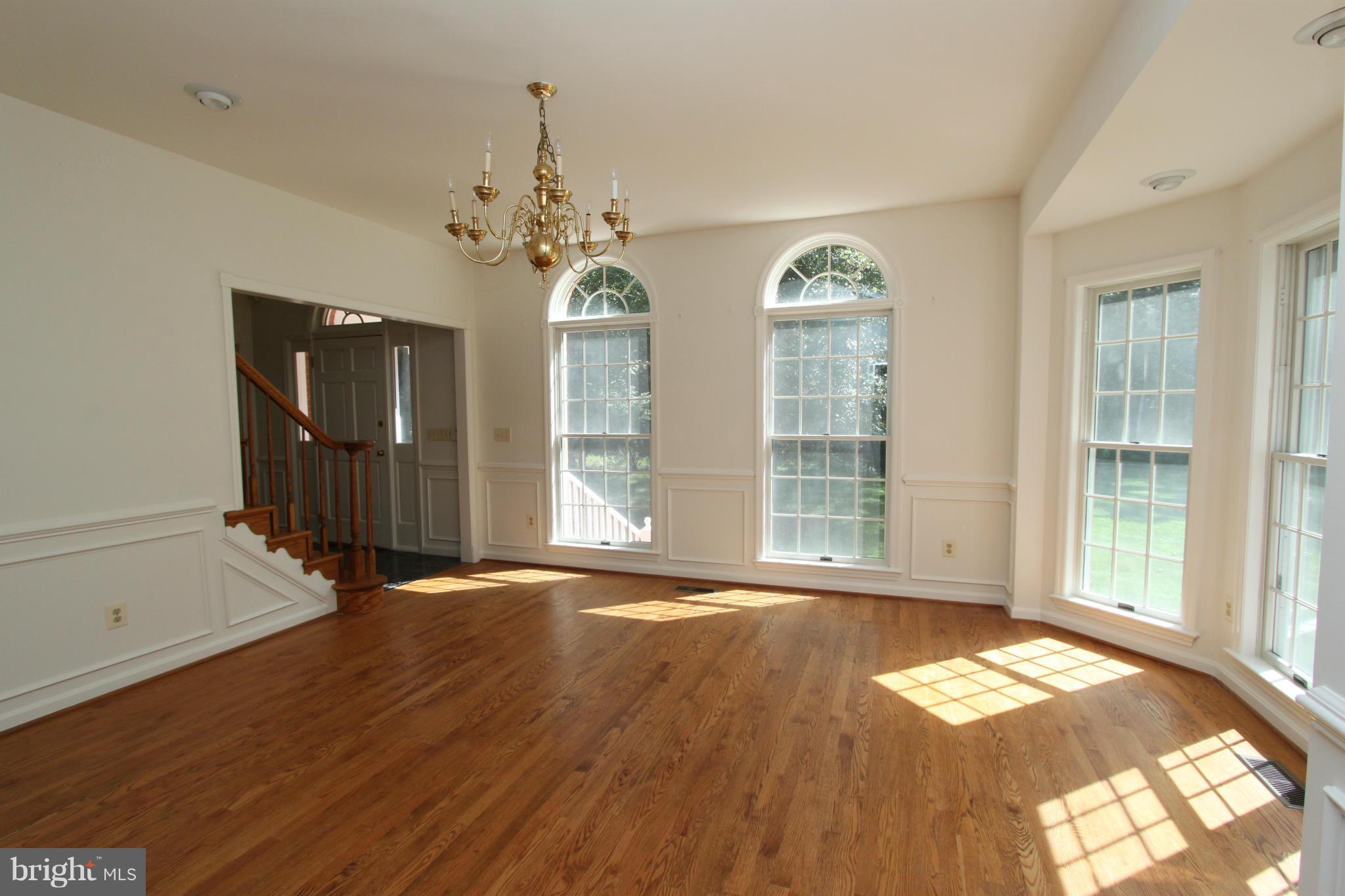 1657 Beulah Road Vienna, VA 22182 - Photo 6 of 30 Dining Room