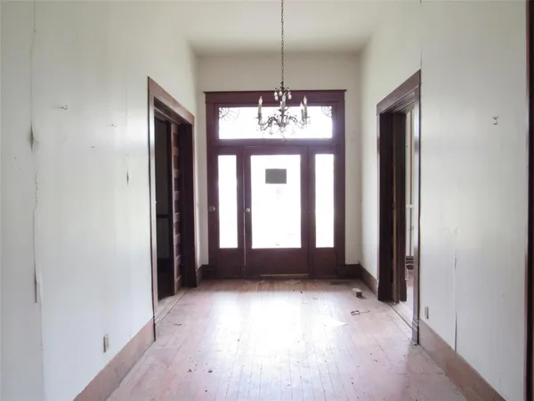 $149,900 | 311 Craig Street, Hillsboro, TX 76645