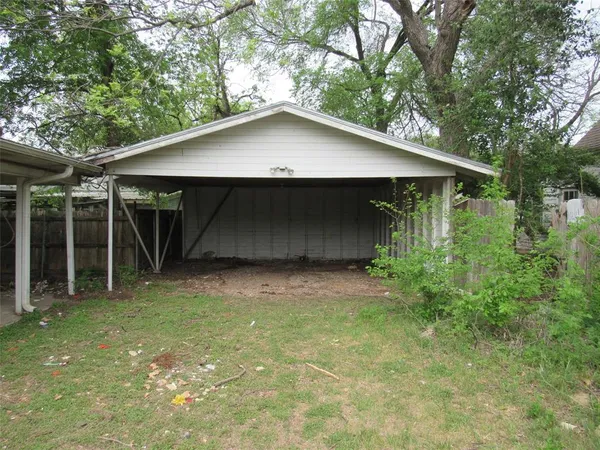 $149,900 | 311 Craig Street, Hillsboro, TX 76645