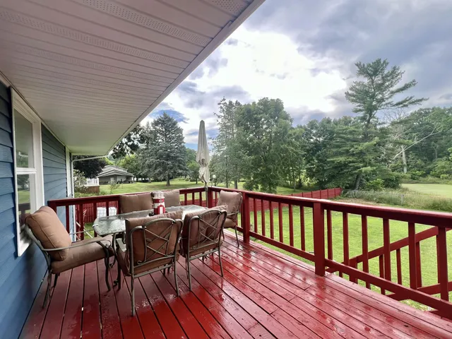 $277,500 | 1806 Barr Street, Hillsdale, MI 49242