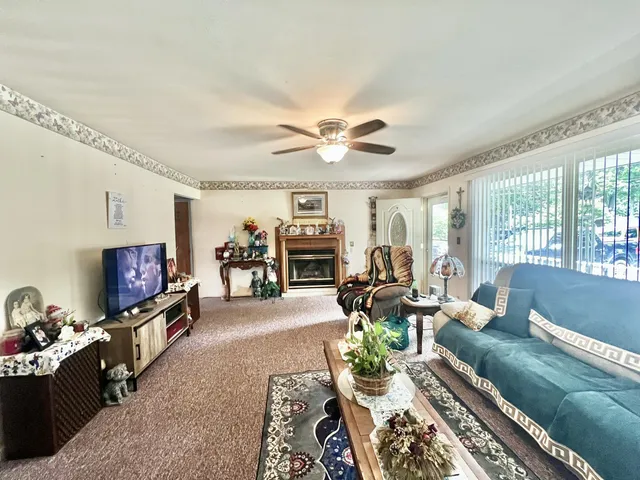 $277,500 | 1806 Barr Street, Hillsdale, MI 49242