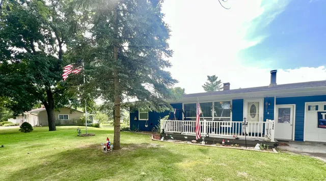 $277,500 | 1806 Barr Street, Hillsdale, MI 49242