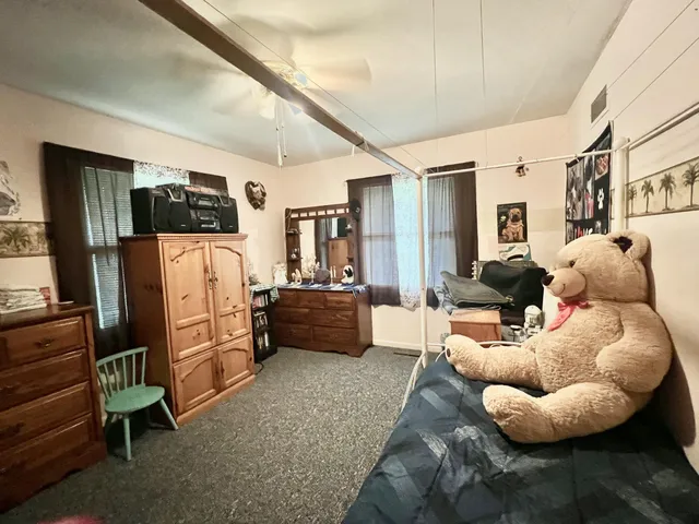 $277,500 | 1806 Barr Street, Hillsdale, MI 49242