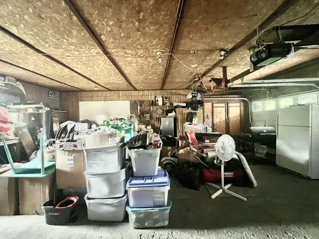 $277,500 | 1806 Barr Street, Hillsdale, MI 49242