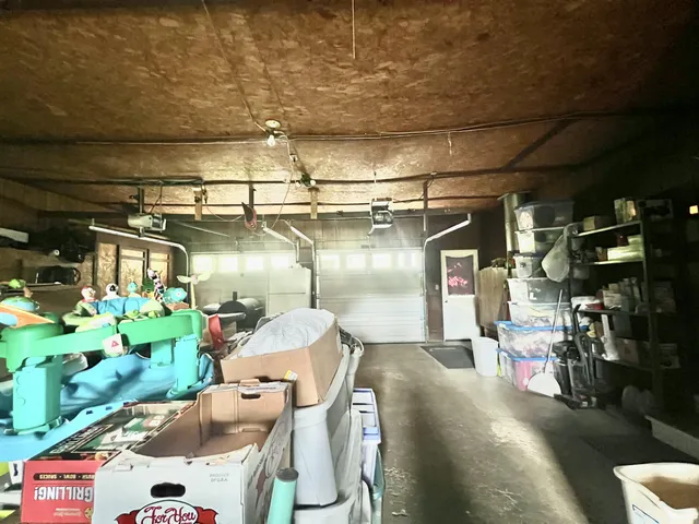 $277,500 | 1806 Barr Street, Hillsdale, MI 49242