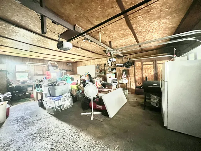 $277,500 | 1806 Barr Street, Hillsdale, MI 49242