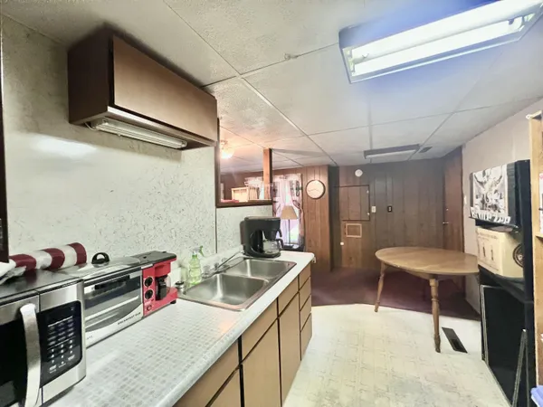 $239,900 | 1806 Barr Street, Hillsdale, MI 49242