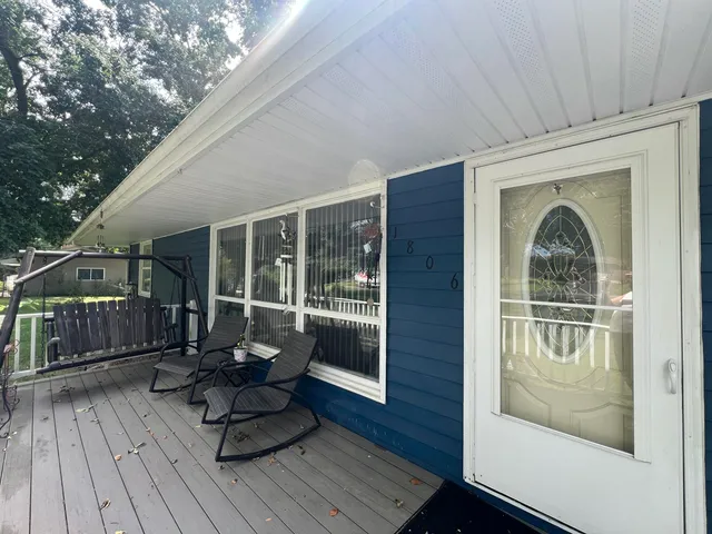 $277,500 | 1806 Barr Street, Hillsdale, MI 49242