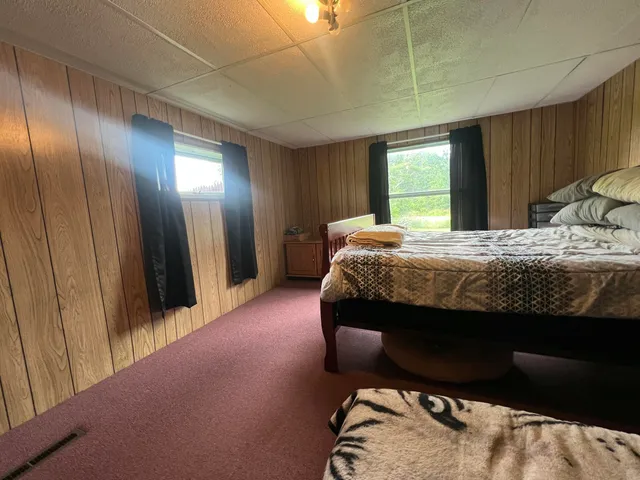 $277,500 | 1806 Barr Street, Hillsdale, MI 49242