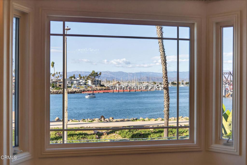 124 San Nicholas Avenue Oxnard, CA 93035 - Photo 12 of 58