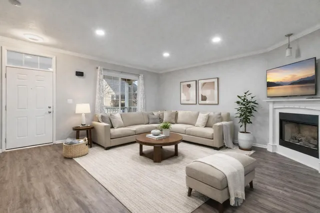 $315,000 | 322 Sherman Avenue, Chesterton, IN 46304