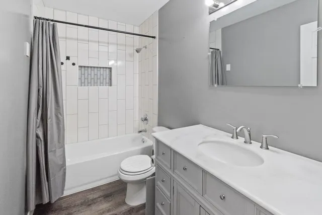 $315,000 | 322 Sherman Avenue, Chesterton, IN 46304