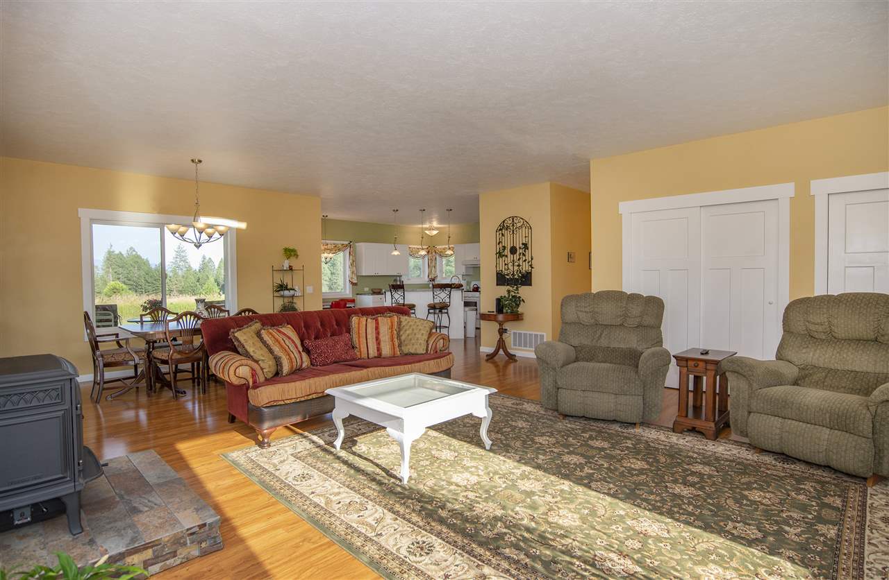 312 West Stuart Road Deer Park, WA 99006 - Photo 2 of 36 Gallery Image 2
