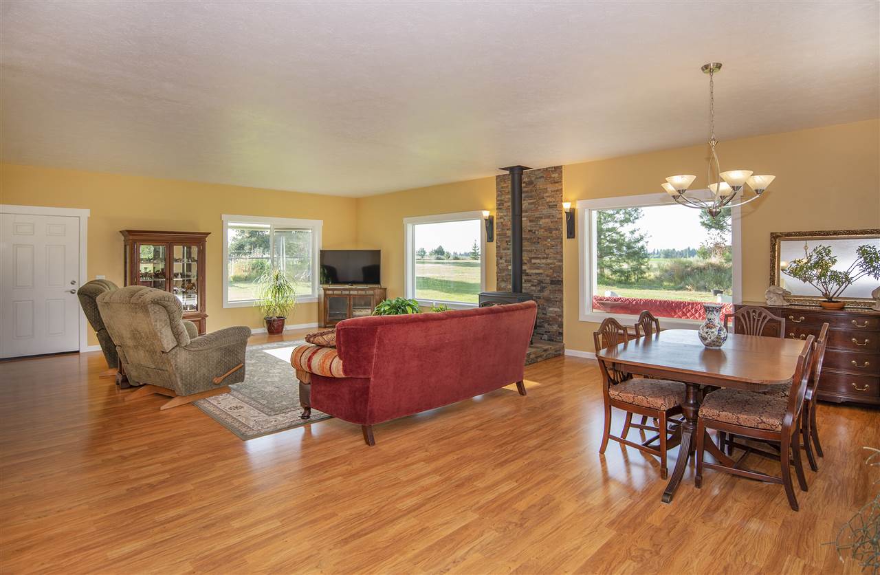 312 West Stuart Road Deer Park, WA 99006 - Photo 3 of 36 Gallery Image 3