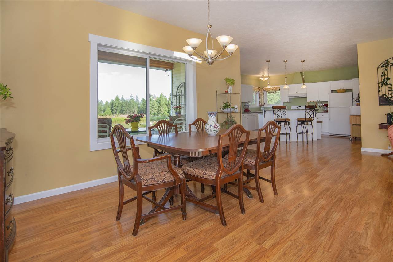 312 West Stuart Road Deer Park, WA 99006 - Photo 5 of 36 Gallery Image 5