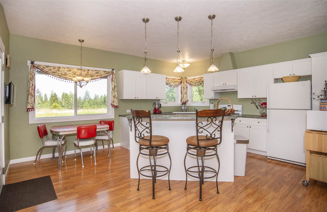 312 West Stuart Road Deer Park, WA 99006 - Photo 6 of 36 Gallery Image 6